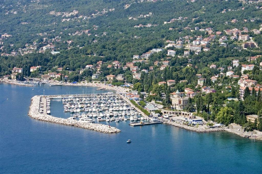 Apartments Villa Majda Matulji Εξωτερικό φωτογραφία